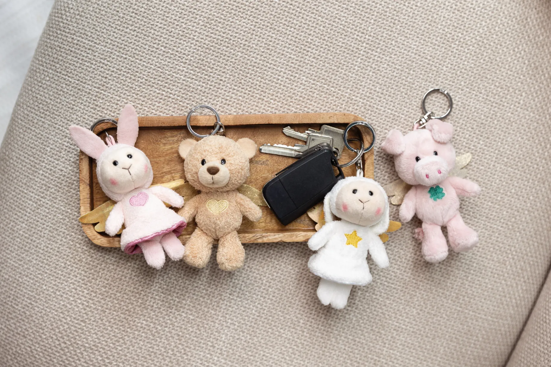 Keyholder Your Guardian Angel Rabbit w. heart