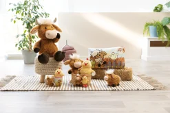 Rectangular Cushion Highland Cattle McMooray & Chick Eggwina GREEN